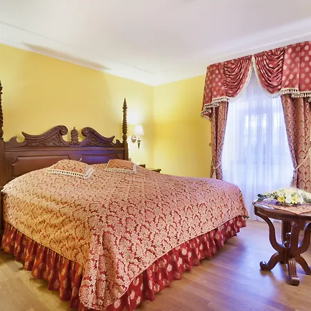 Hotel U Prince Prague By Bhg-3